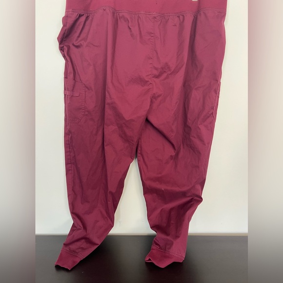 Uniform Advantage Butter Soft Stretch Joggers 3X Petite - Picture 1 of 3